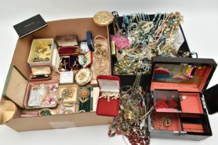 A BOX OF ASSORTED COSTUME JEWELLERY AND ITEMS, to include a box of beaded necklaces, brooches,