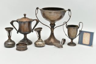 A GROUP OF SILVER ITEMS, to include a trophy cup hallmarked 'Wilmot Manufacturing Co' Birmingham