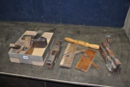 A TRAY CONTAINING EIGHT VINTAGE WOOD PLANES including a steel bodied rebate plane, three moulding
