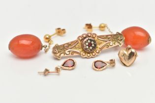 A SMALL ASSORTMENT OF JEWELLERY, to include a late Victorian 9ct gold seed pearl and paste brooch,