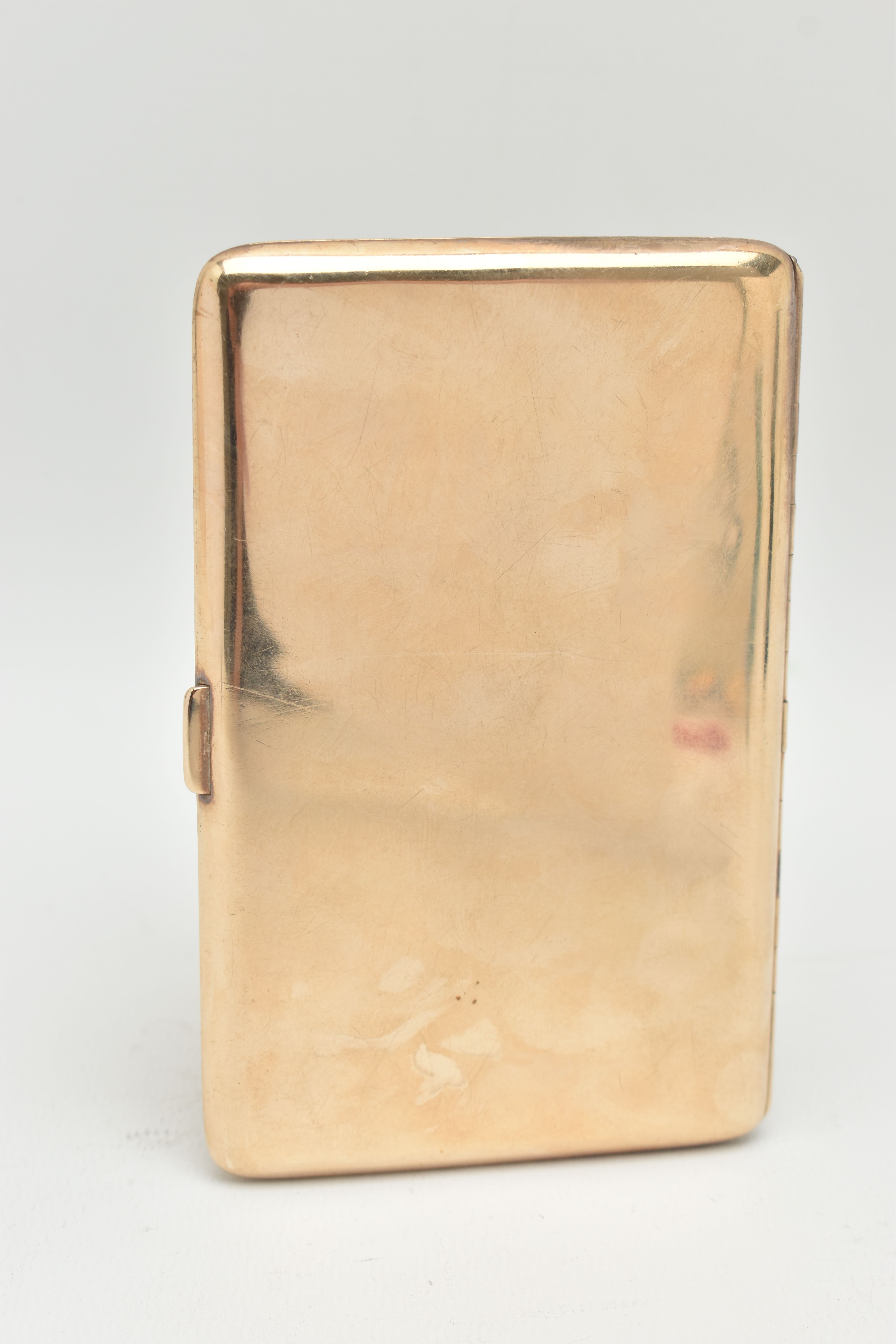 AN EARLY 20TH CENTURY, 9CT GOLD CIGARETTE CASE, of a rectangular form, polished design with - Image 2 of 6