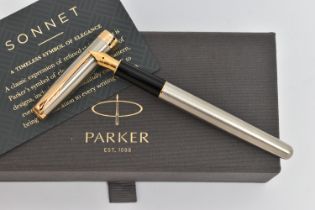 A 'PARKER' SONNET FOUNTAIN PEN, a boxed Cisele pattern fountain pen, (condition report: boxed and in