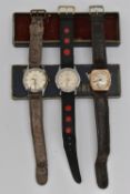 THREE GENTS WRISTWATCHES, to include a manual wind, 'Oris' wristwatch, round silvered dial,