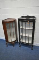 A 20TH CENTURY MAHOGANY DISPLAY CABINET, the single glazed door, enclosing two fixed shelves, on