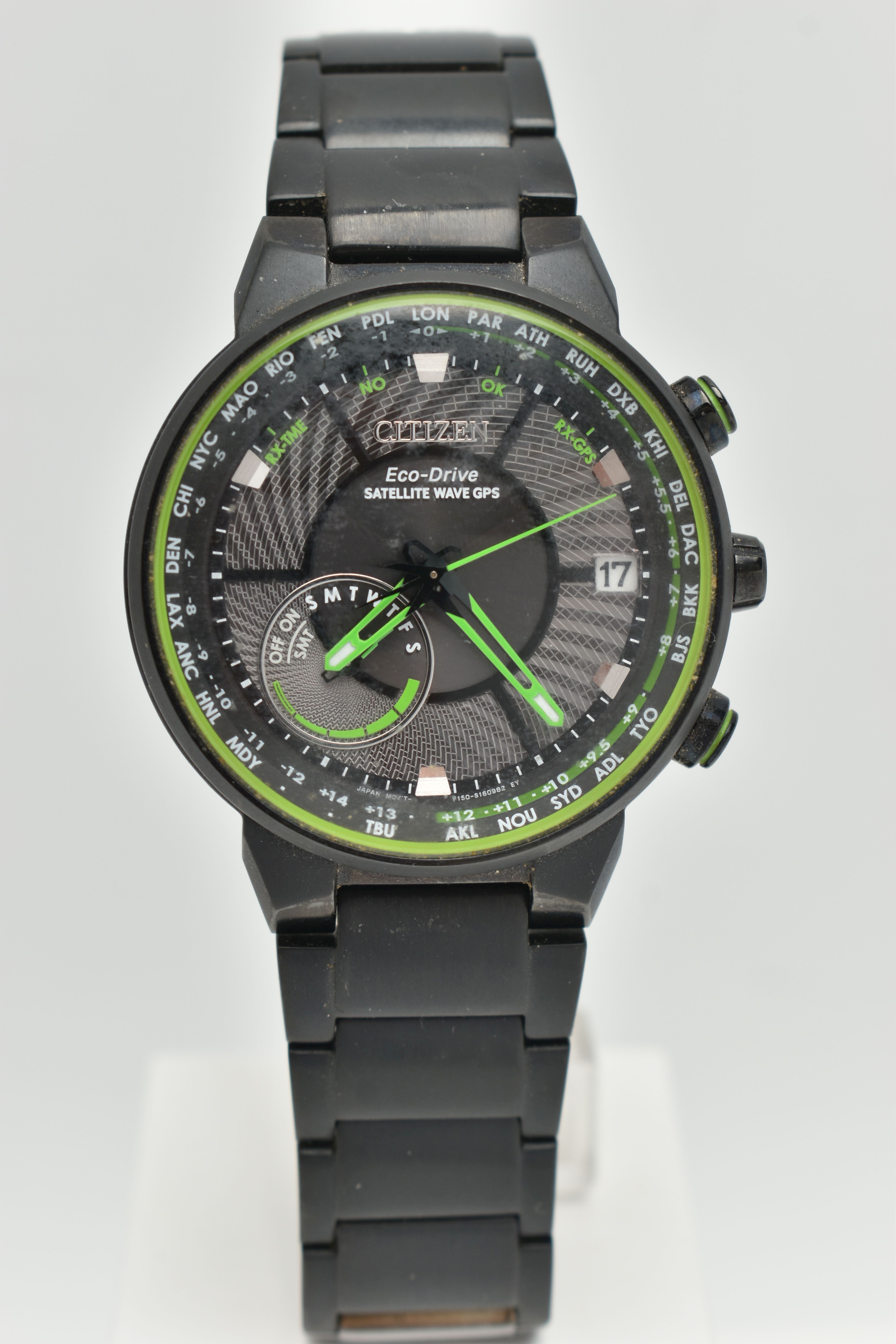 A GENTS 'CITIZEN ECO-DRIVE' WRISTWATCH, round black textured dial signed 'Citizen Eco-Drive