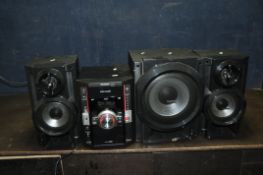A PANASONIC SA-AK770 HI FI with subwoofer and two matching speakers (PAT pass and working) Condition