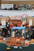 A QUANTITY OF ASSORTED BOXED AND UNBOXED VALVES, assorted sizes, manufacturers to include Brimar,