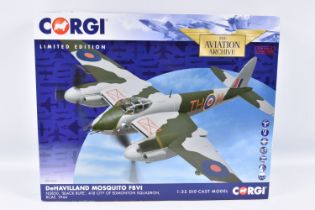 A BOXED LIMITED EDITION CORGI AVIATION ARCHIVE DEHAVILLAND MOSQUITO FBVI 1:32 SCALE DIECAST MODEL