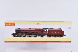 A BOXED OO GAUGE HORNBY MODEL RAILWAY LMS PRINCESS ROYAL CLASS, NO. 6203 'Princess Margaret Rose',