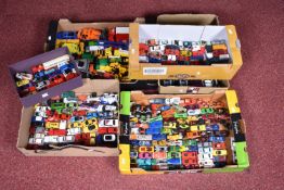 A QUANTITY OF UNBOXED AND ASSORTED MODERN DIECAST AND PLASTIC VEHICLES, to include Norscott