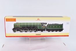 A BOXED OO GAUGE HORNBY RAILWAY MODEL LNER 2-8-2 CLASS P2, no. 2001 'Cock O the North', in LNER