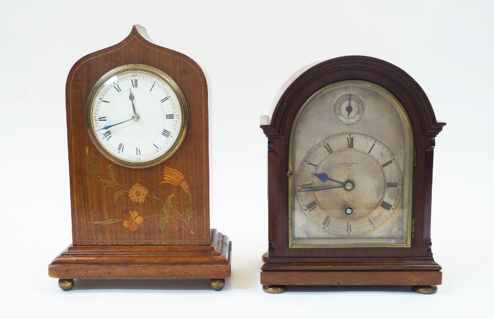 An mahogany mantel timepiece, late 19th / early 20th century, by Barraud & Lunds, the mahogany chase