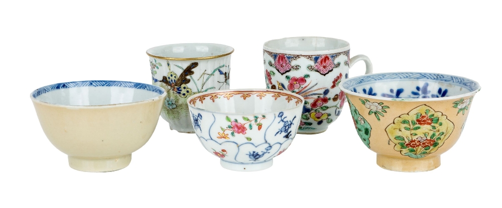 Four Chinese tea bowls and a coffee cup, Kangxi period and later, comprising two Kangxi tea bowls of