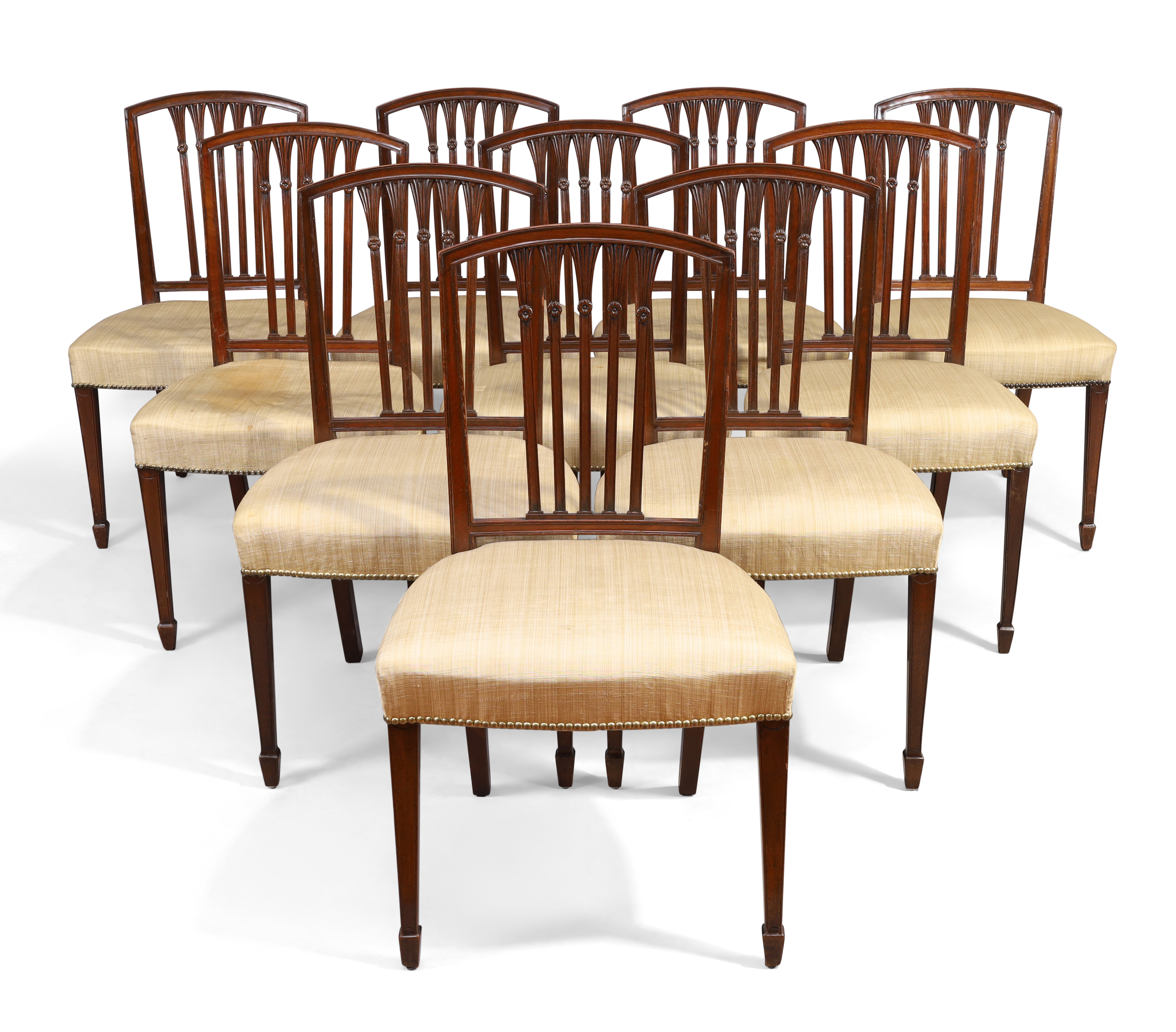 A set of twelve George III Hepplewhite style mahogany dining chairs - Image 2 of 4