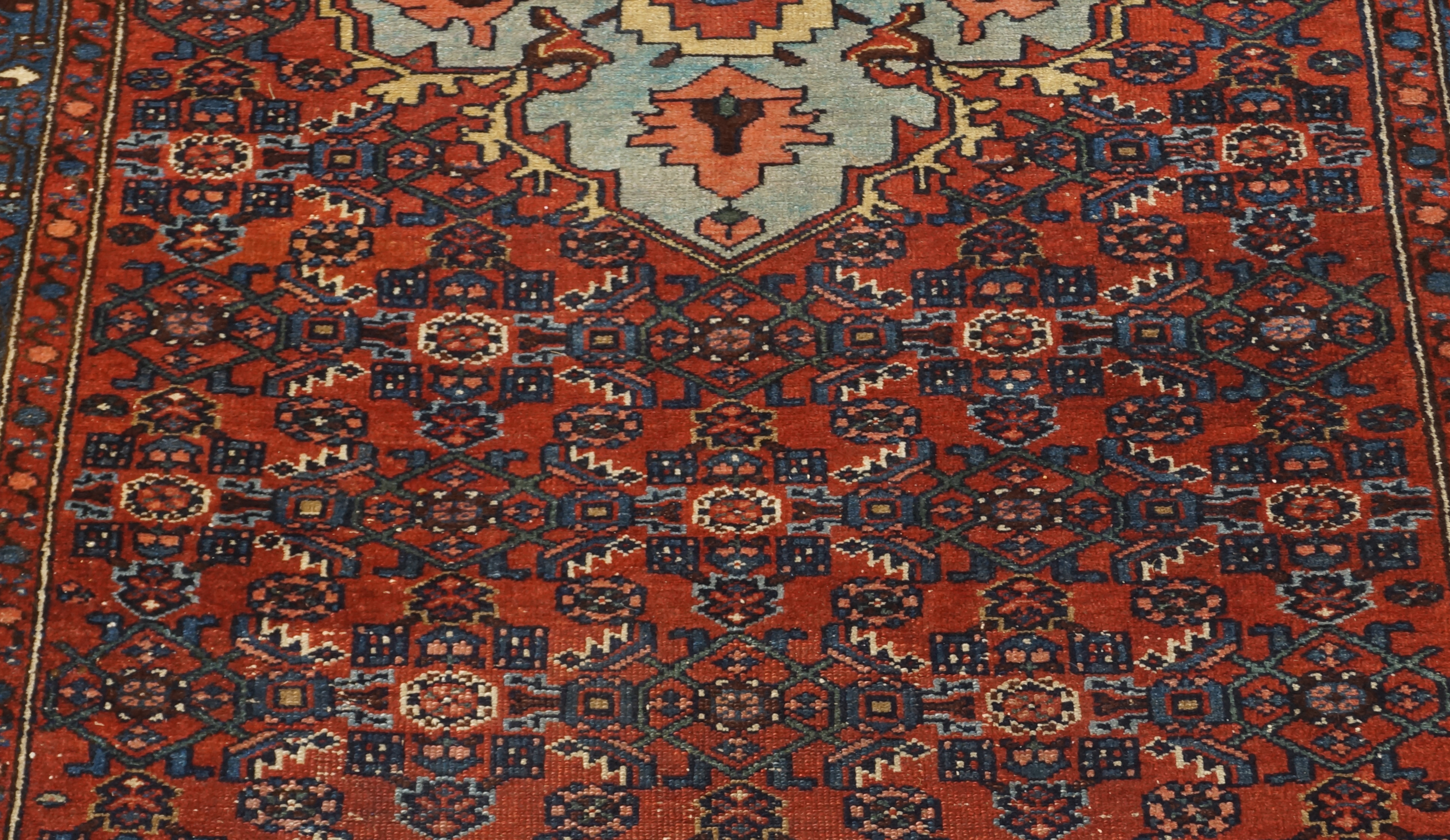 A Persian Feraghan wool rug - Image 2 of 3