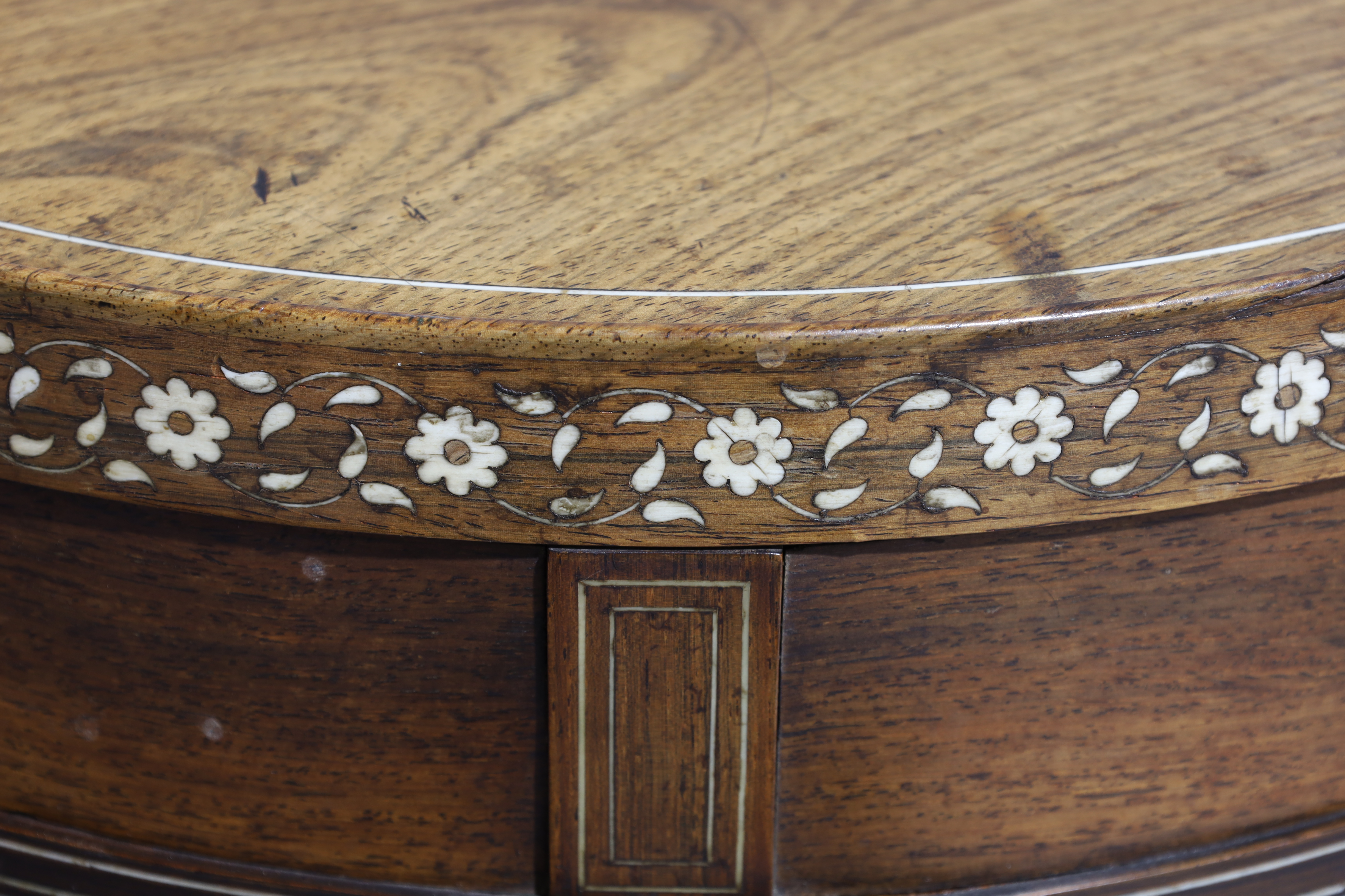 A Regency rosewood jardinière stand, c.1820, ivory inlaid, the circular top raised on square tape... - Image 4 of 4