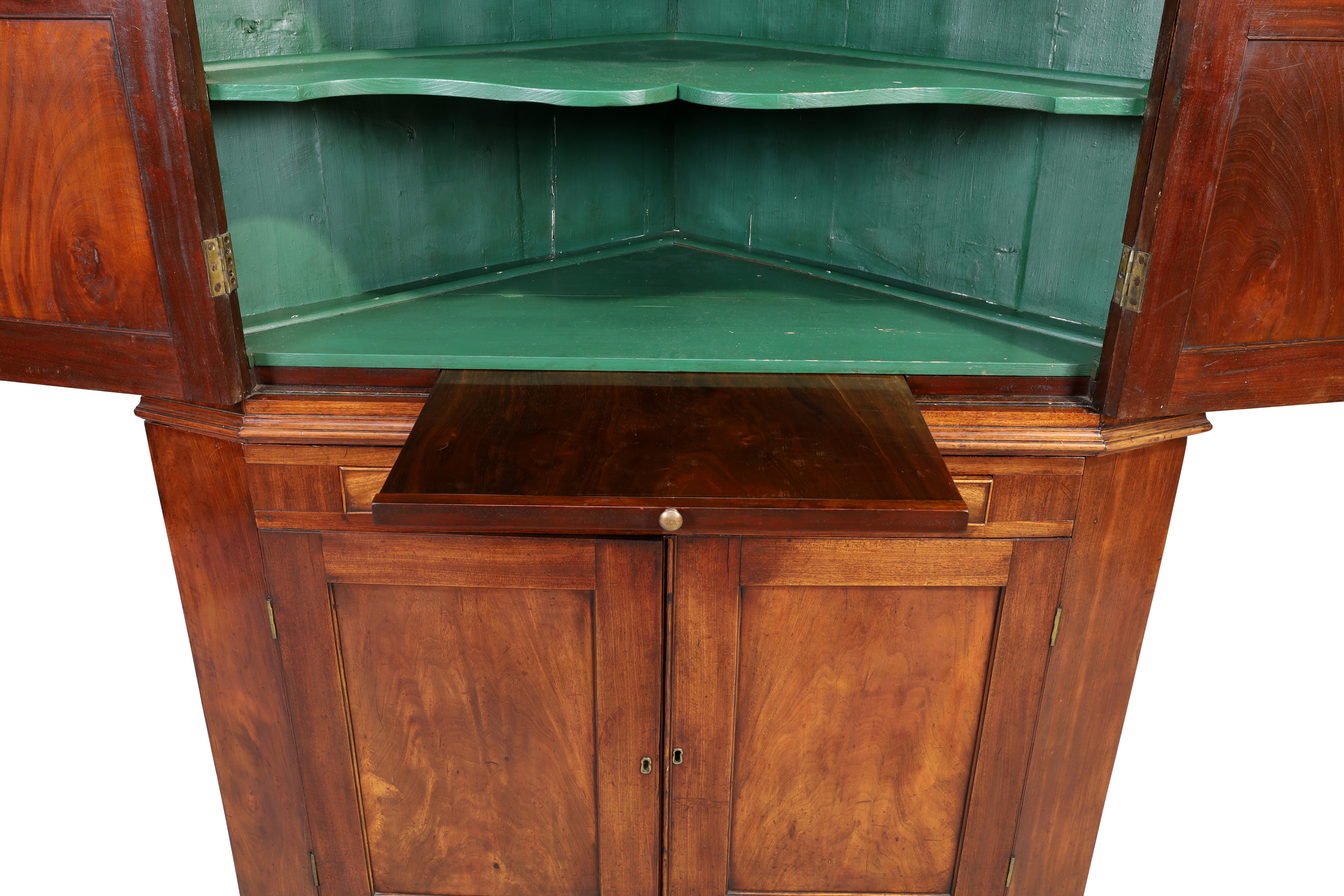 A George III mahogany standing corner cupboard - Image 3 of 3