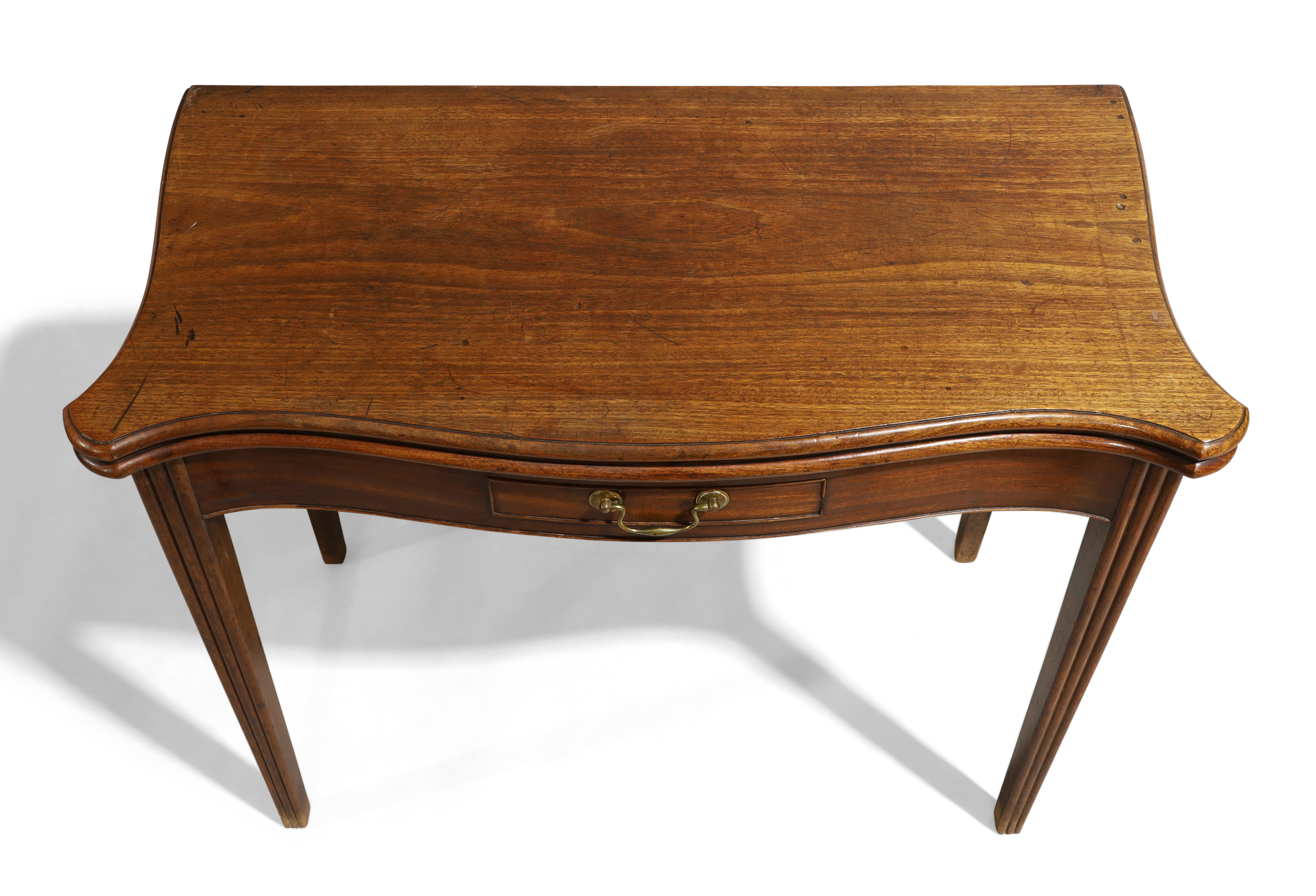 A George III mahogany serpentine tea table - Image 4 of 4