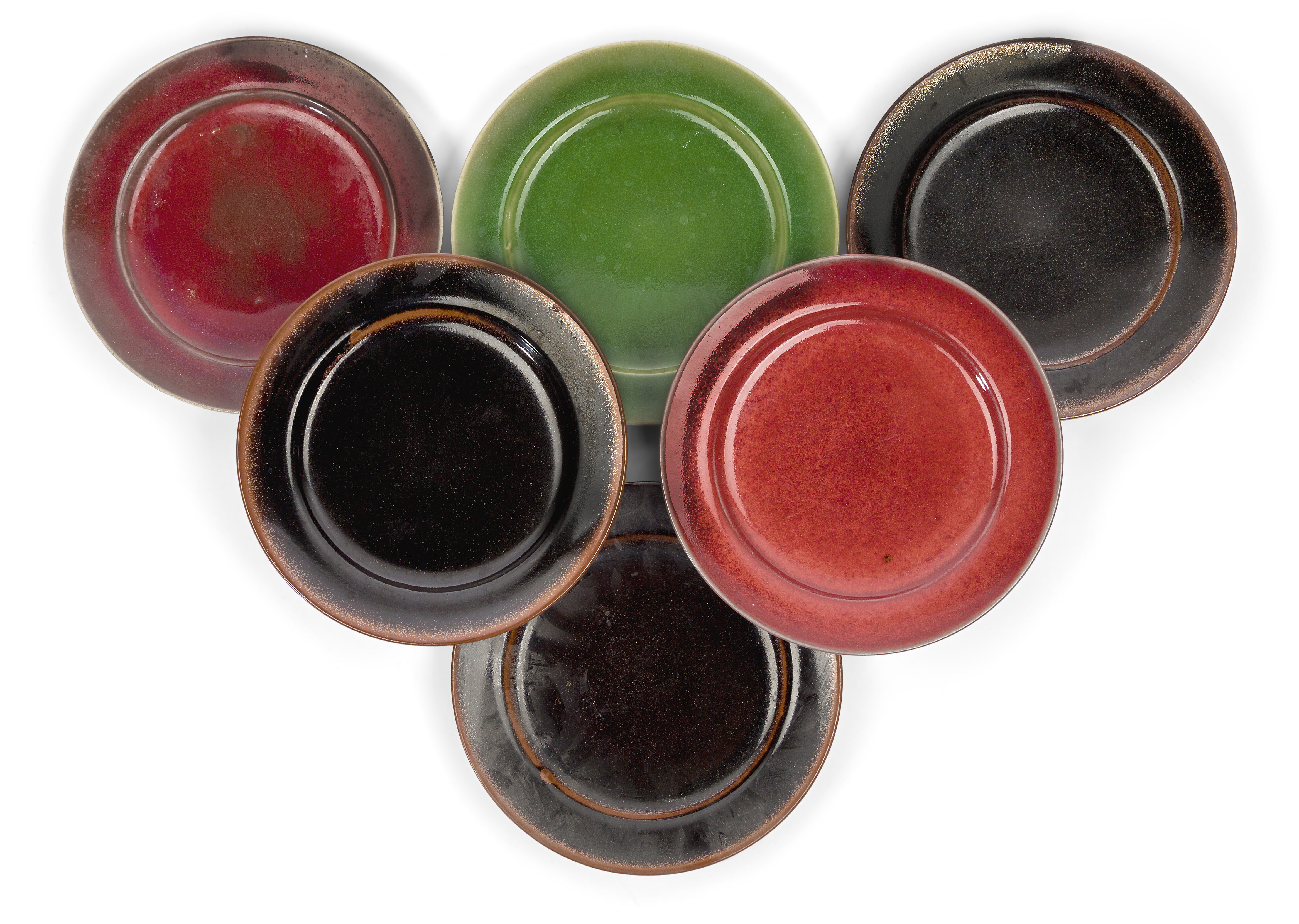 Rupert Spira (b.1960) Six plates; three tenmoku brown, two red, one green, circa 1990s Glazed st...