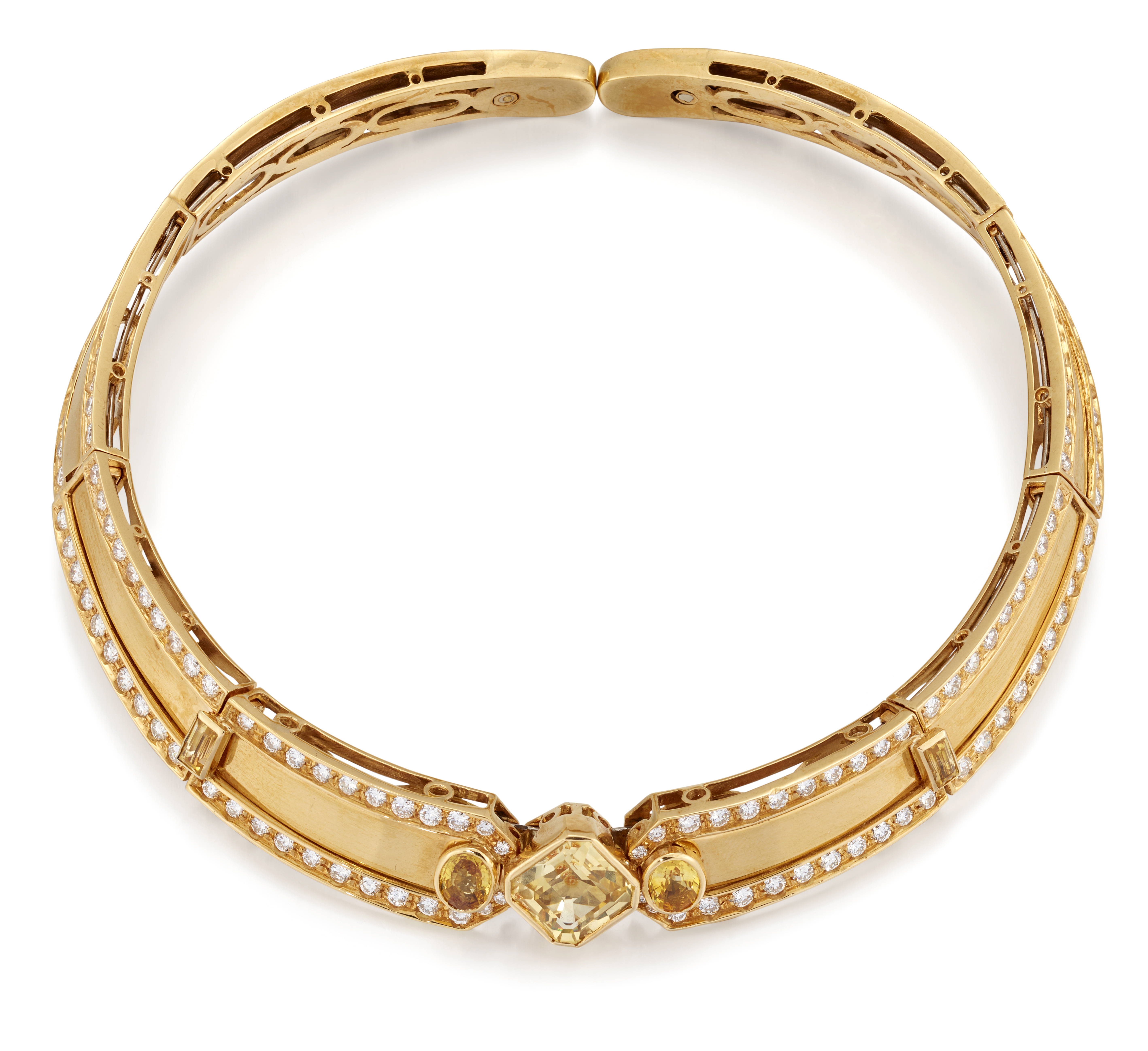 A diamond and yellow sapphire collar,
