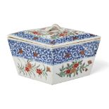 A Japanese verte-Imari lozenge shaped box and cover Edo/Meiji period, 19th century Painted in u...