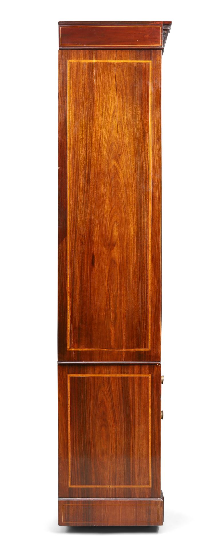 A Regency rosewood wardrobe, first quarter 19th century, crossbanded in birdseye maple, the mould... - Bild 3 aus 4