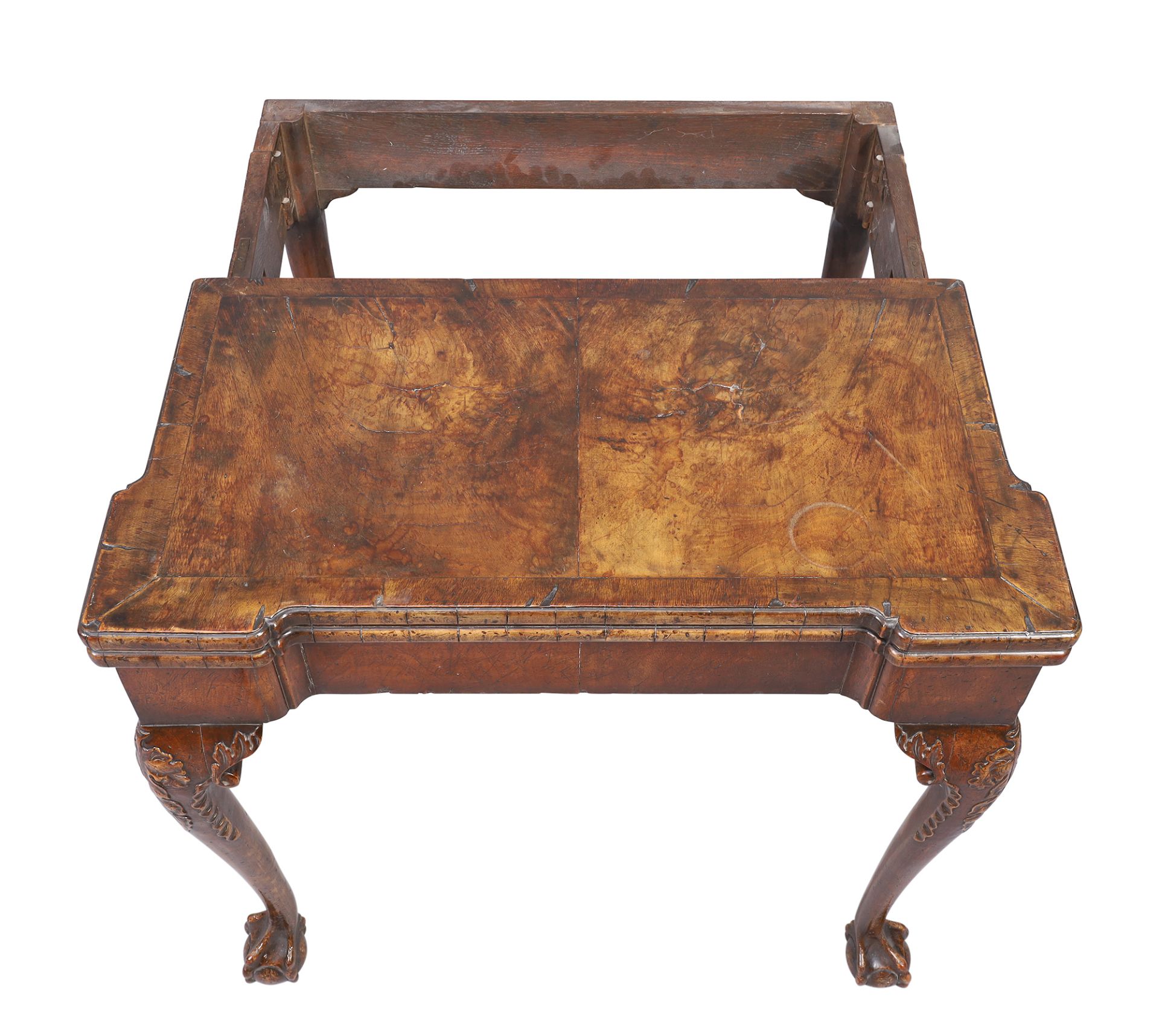 An English walnut card table concertina, in the George II style, first quarter 20th century, the ... - Bild 5 aus 6