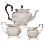 An Edwardian matched silver tea set, Sheffield, 1910, John Round & Son, comprising teapot, milk j...