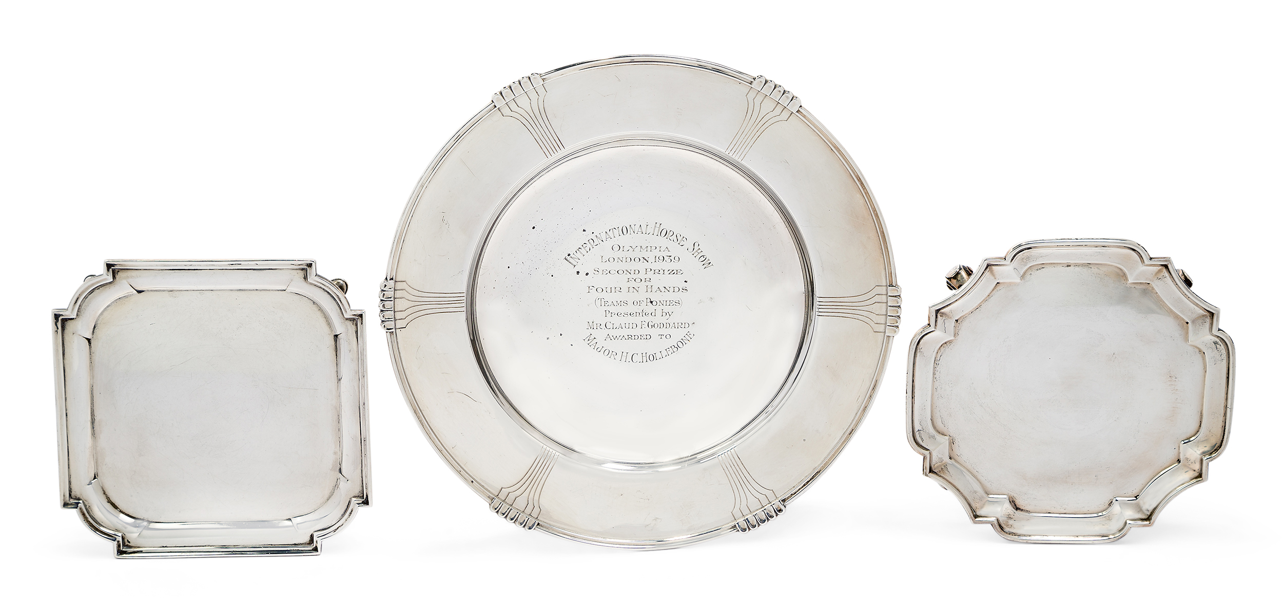 An Art Deco silver footed dish, Sheffield, 1938, Mappin & Webb, of circular form with applied lob...