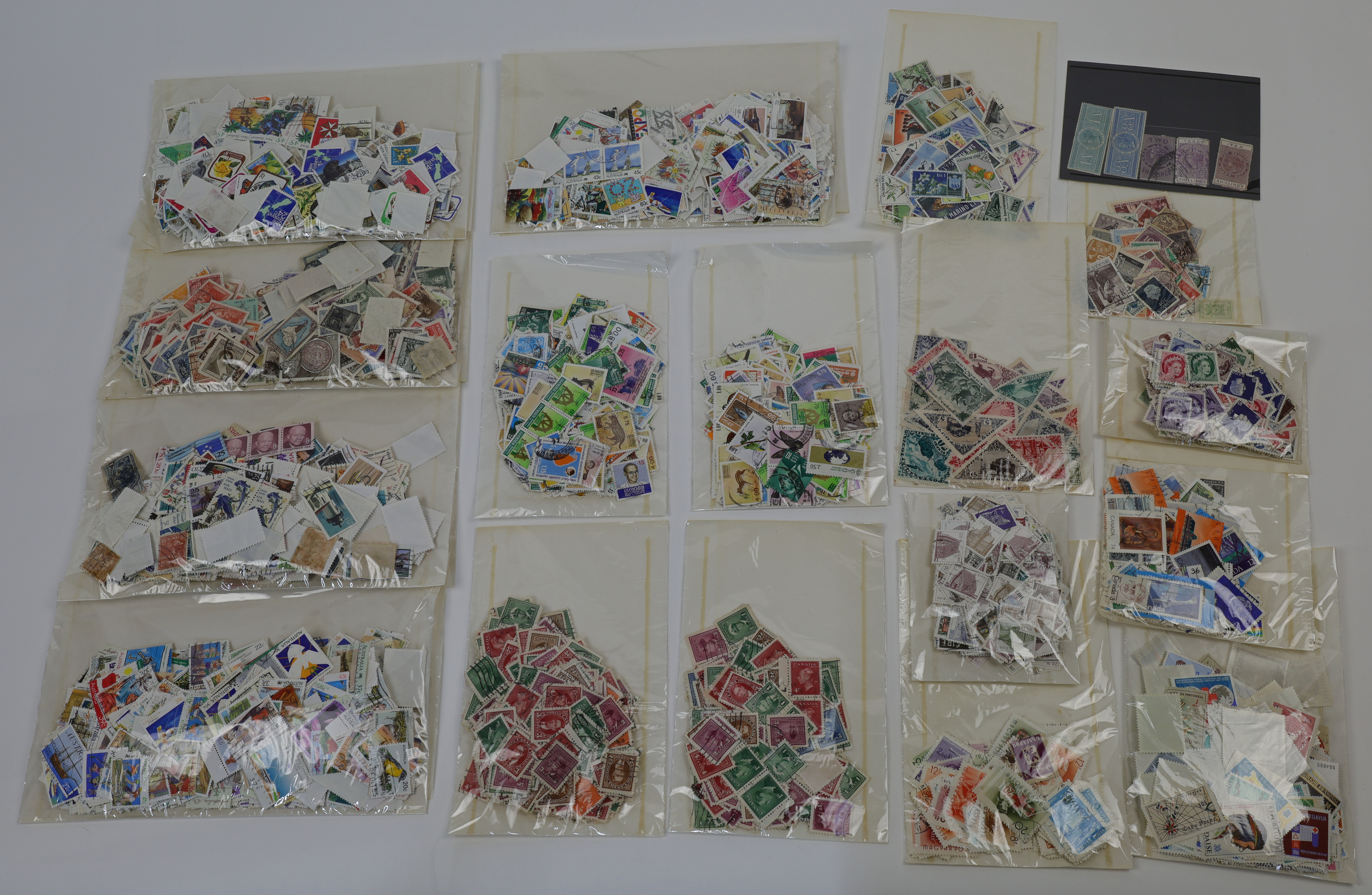 A large collection of 20th century stamps, to include examples from USSR, Guyana, the Republic of... - Image 2 of 4