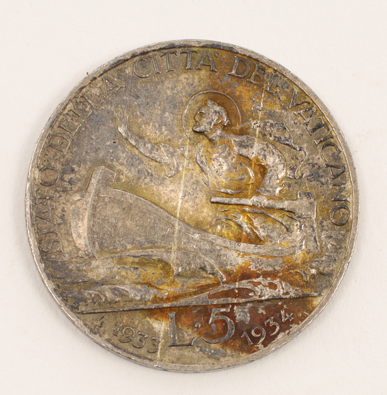 A group of collectibles and accessories, to include a selection of coins including a Sardinian 1 ... - Image 7 of 9
