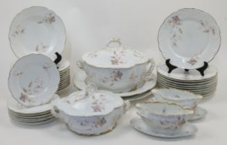 A combined Continental porcelain part dinner service, late 19th-20th centuries, to include wares ...