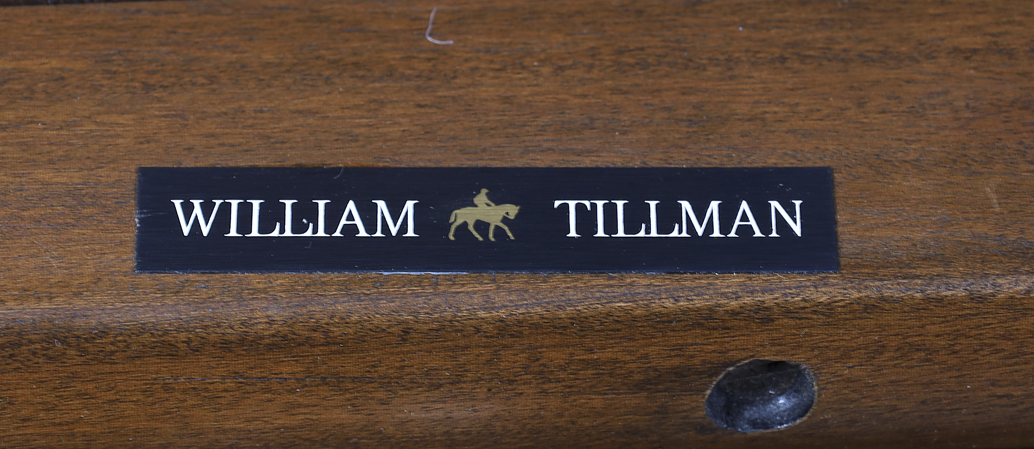 An English mahogany twin pedestal dining table by William Tillman, George III style, 20th century... - Image 3 of 3