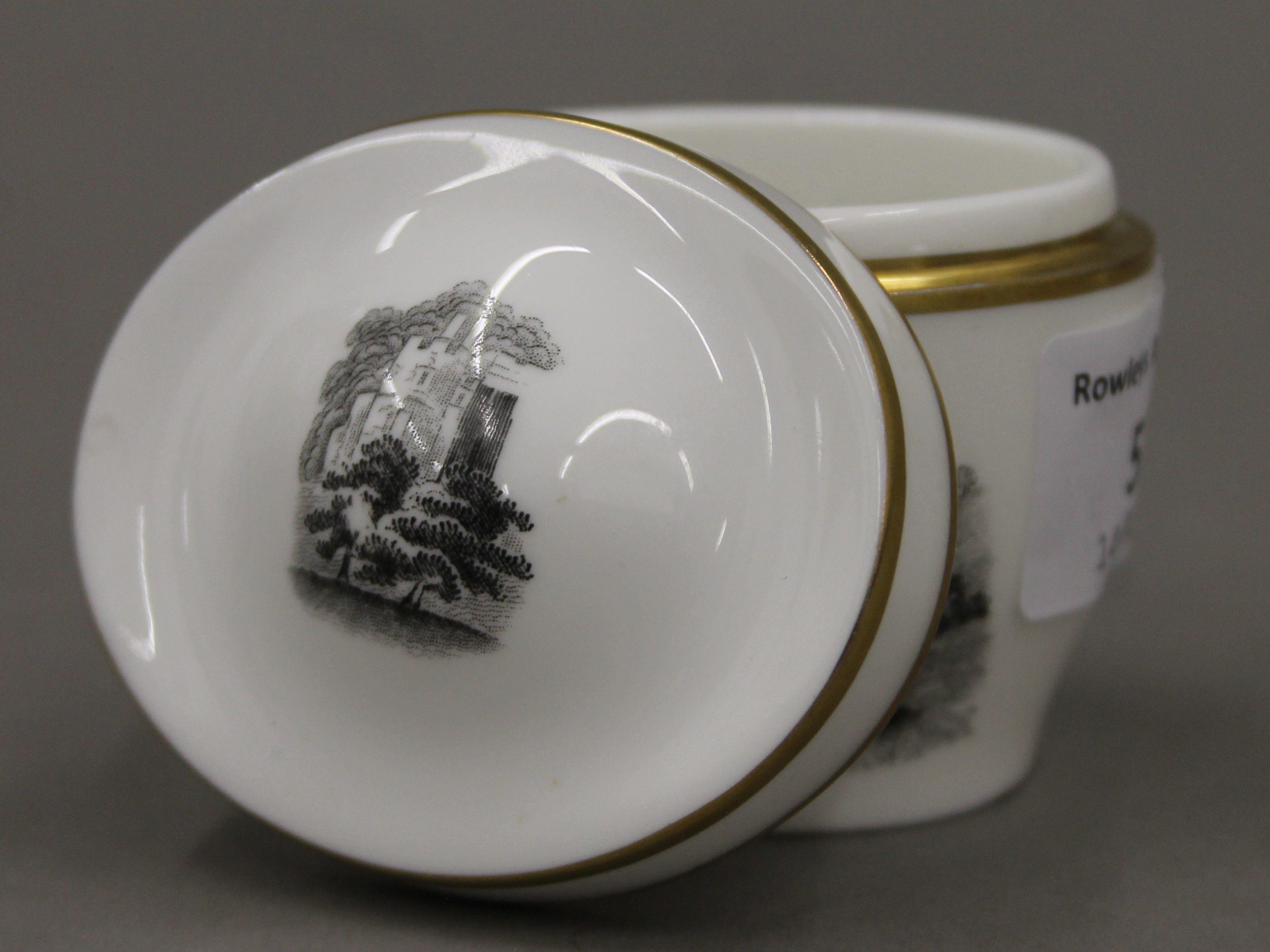 A Royal Worcester porcelain box. 6 cm wide. - Image 3 of 5
