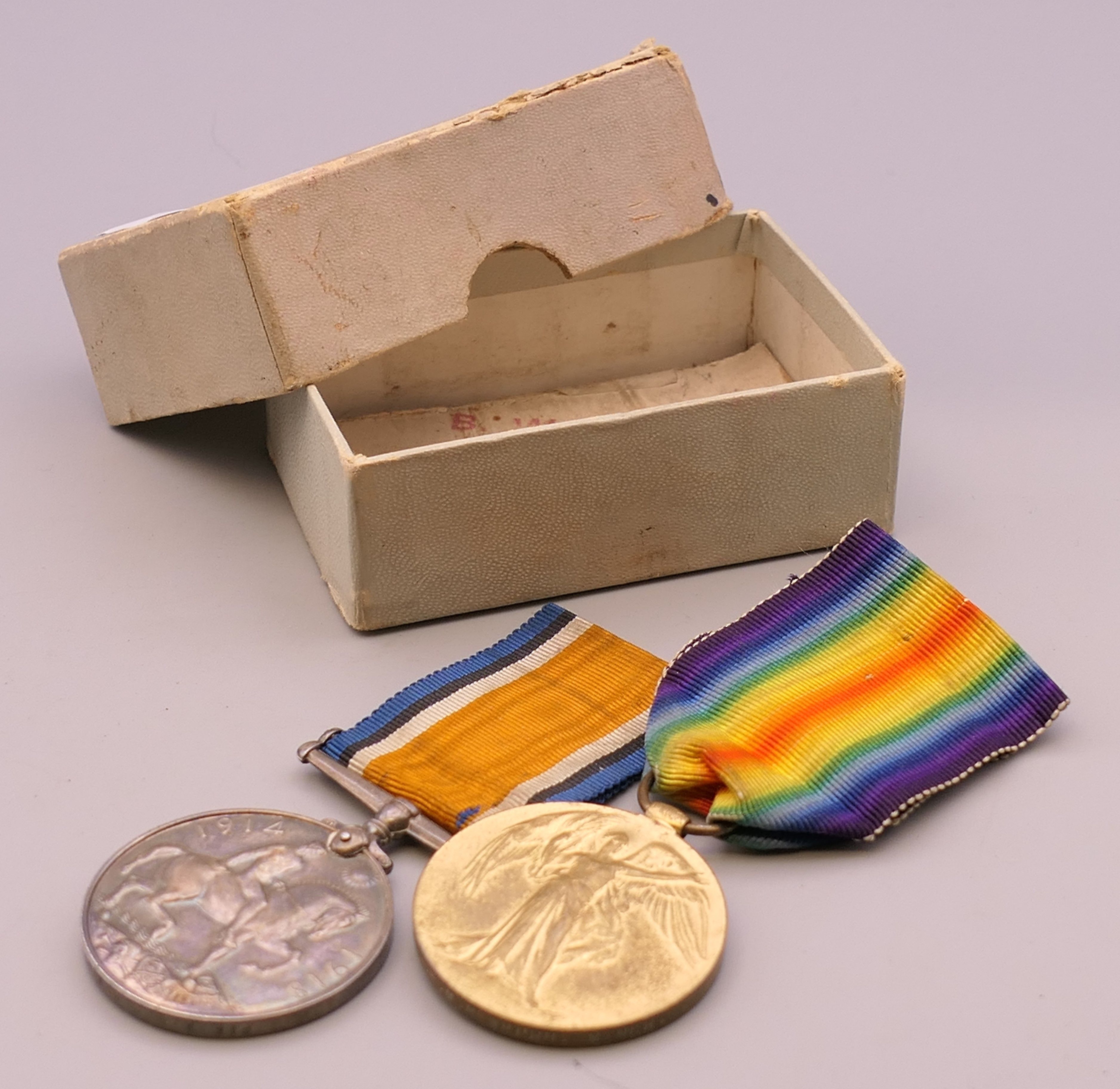 A pair of WWI Service medals awarded 50850 PTE A E MEWBURN MANCHESTER REGIMENT. - Image 4 of 4