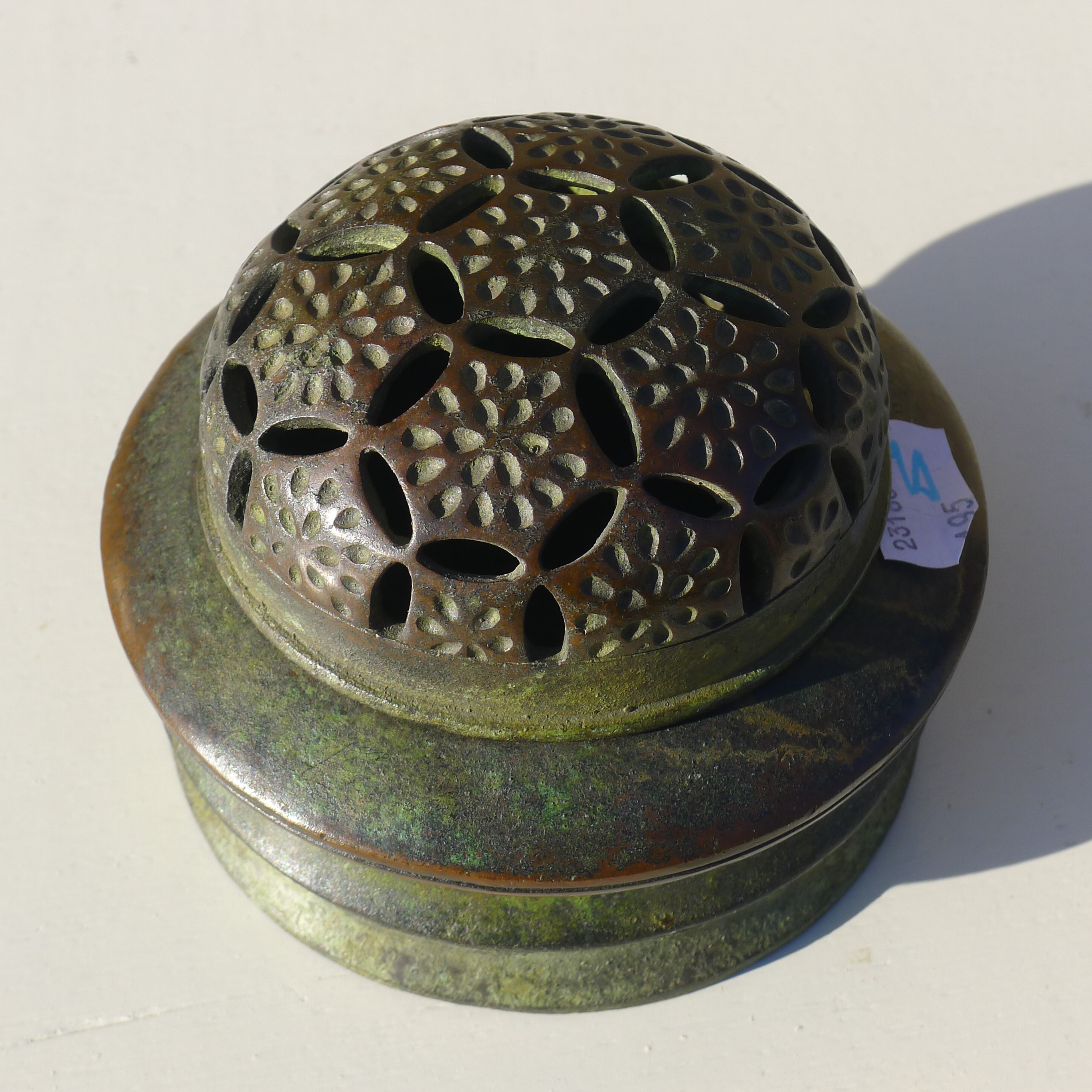 A Chinese bronze lidded censer. 8 cm high. - Image 5 of 10