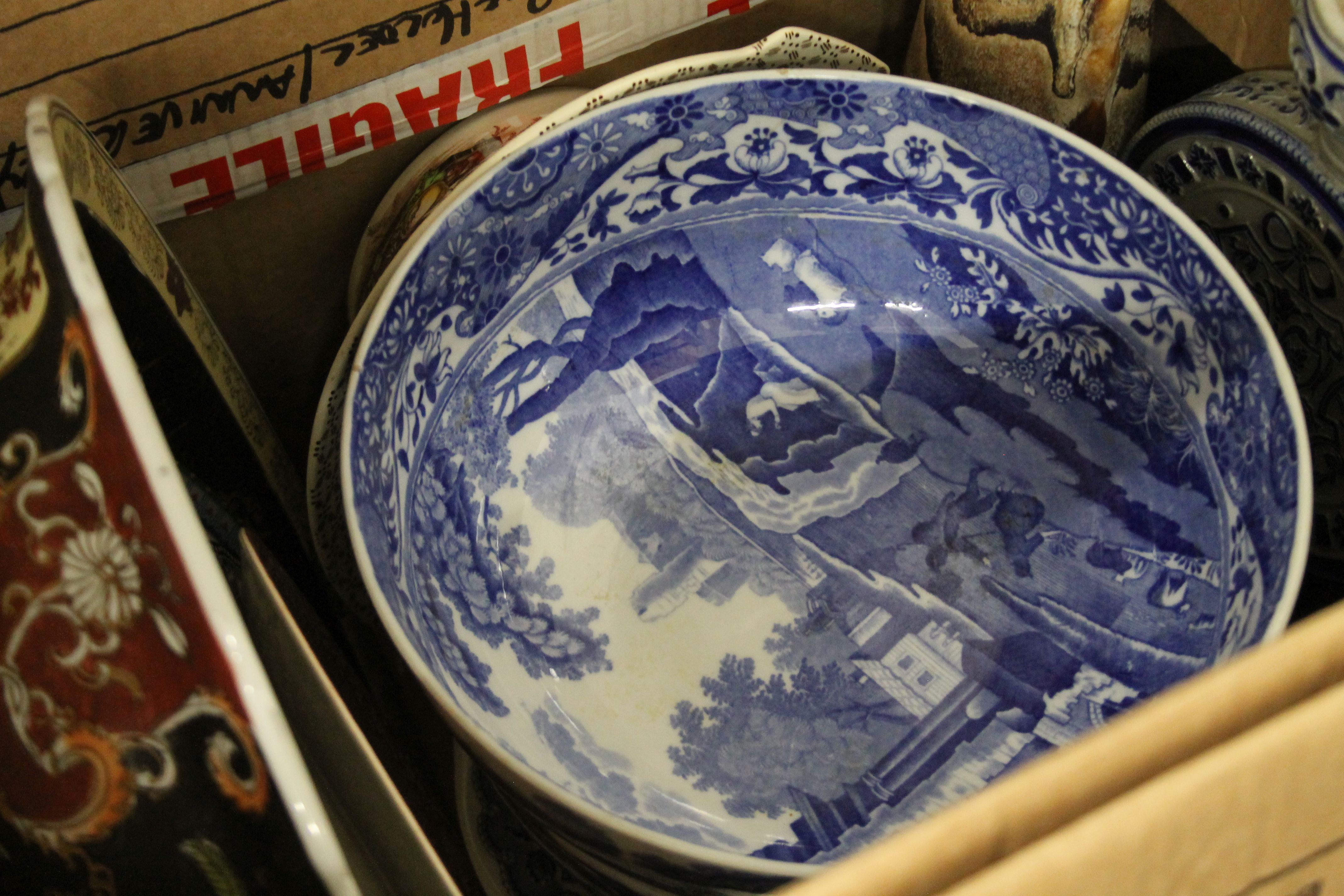 A large quantity of decorative ceramics. - Image 3 of 3