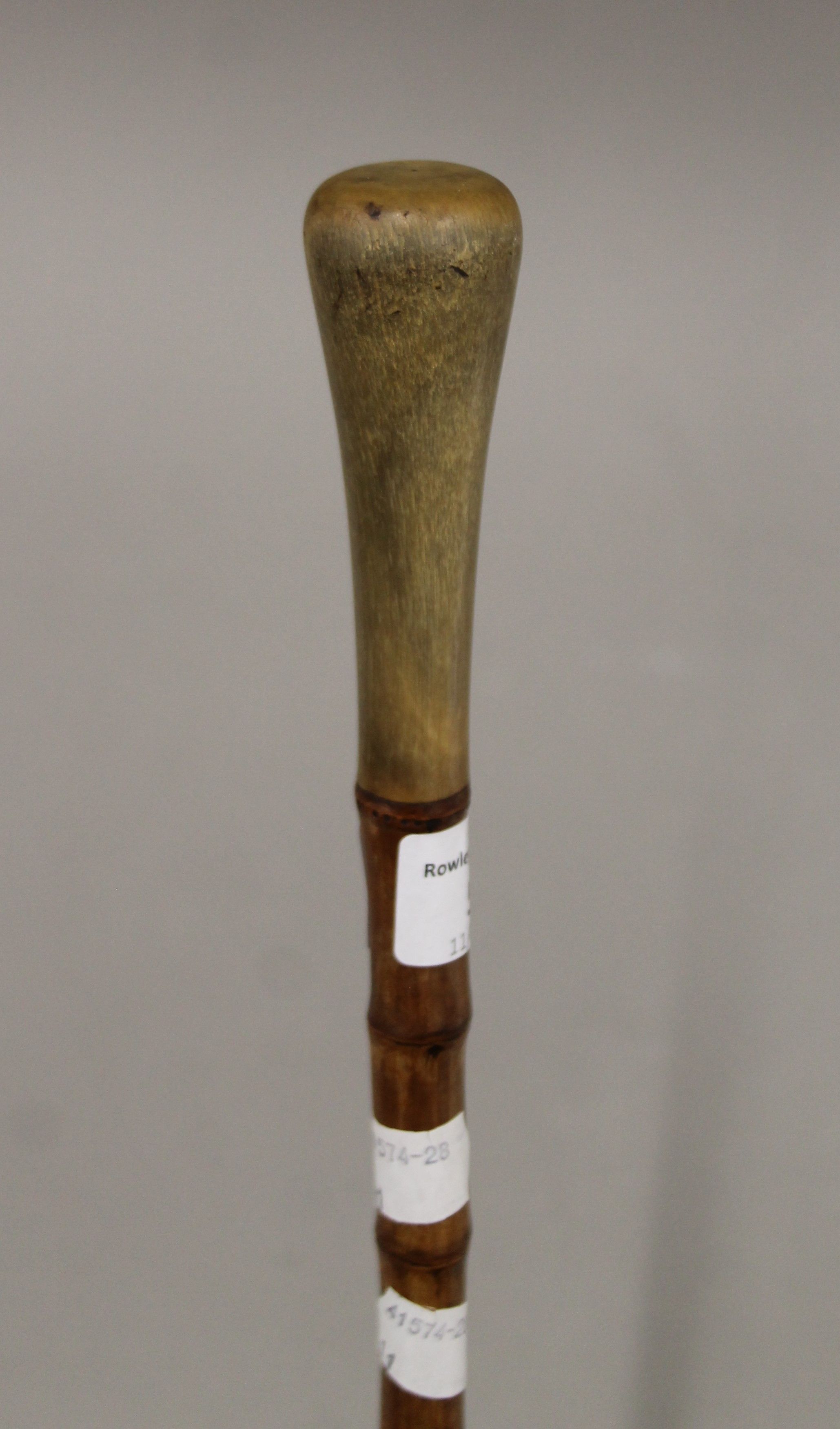 A 19th century bamboo walking cane, the handle possibly rhino horn. 79 cm long. - Image 2 of 3