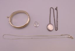 A small quantity of silver jewellery.