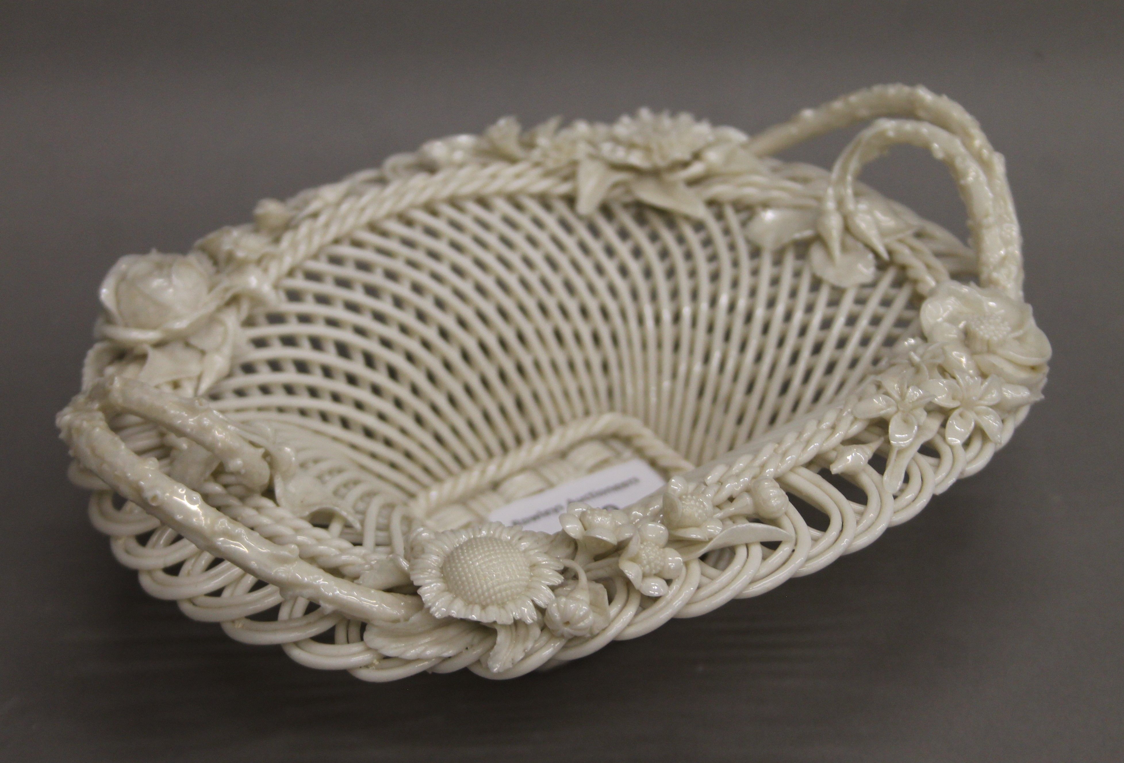 A Belleek porcelain basket. 20.5 cm long. - Image 3 of 6