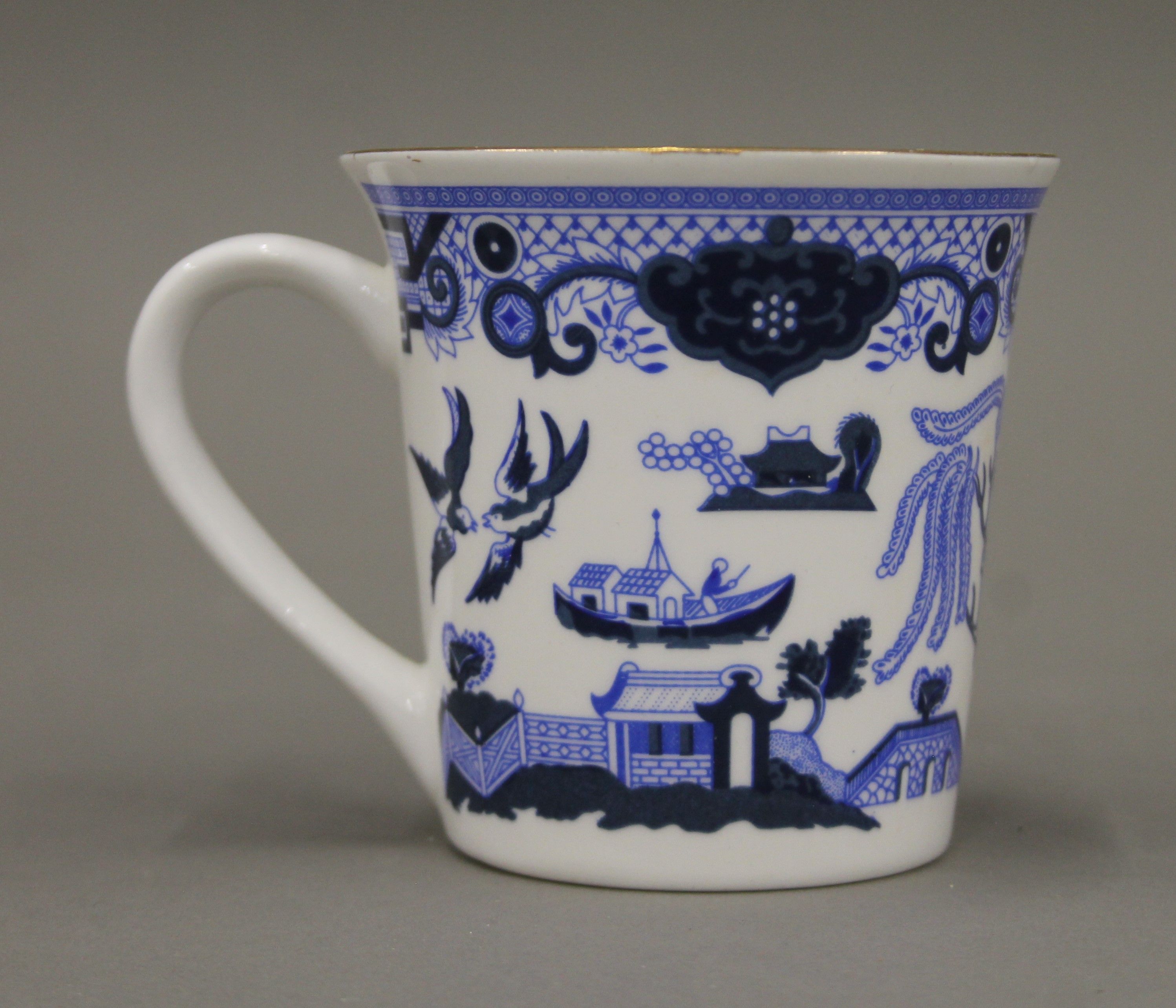 A quantity of Seville Ceramics tea cups. - Image 3 of 7