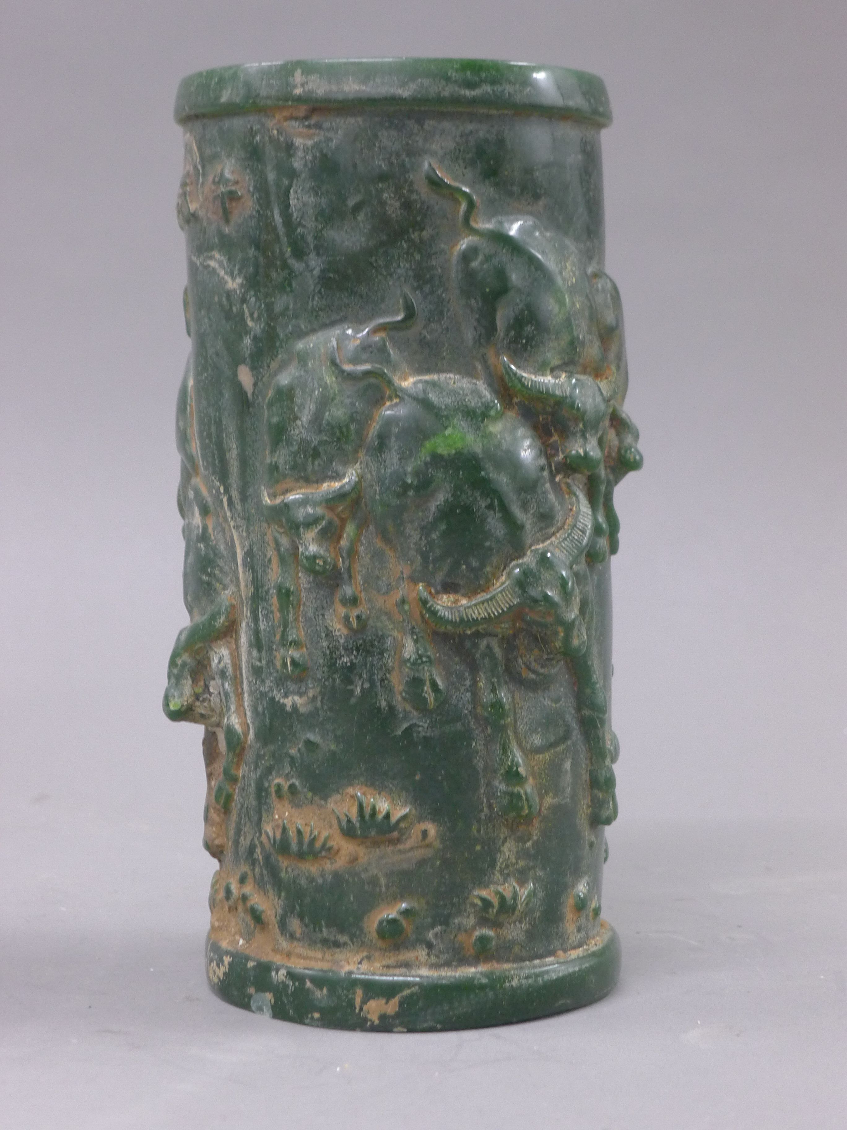 A Chinese hardstone brush pot carved with bulls. 20 cm high. - Image 2 of 5