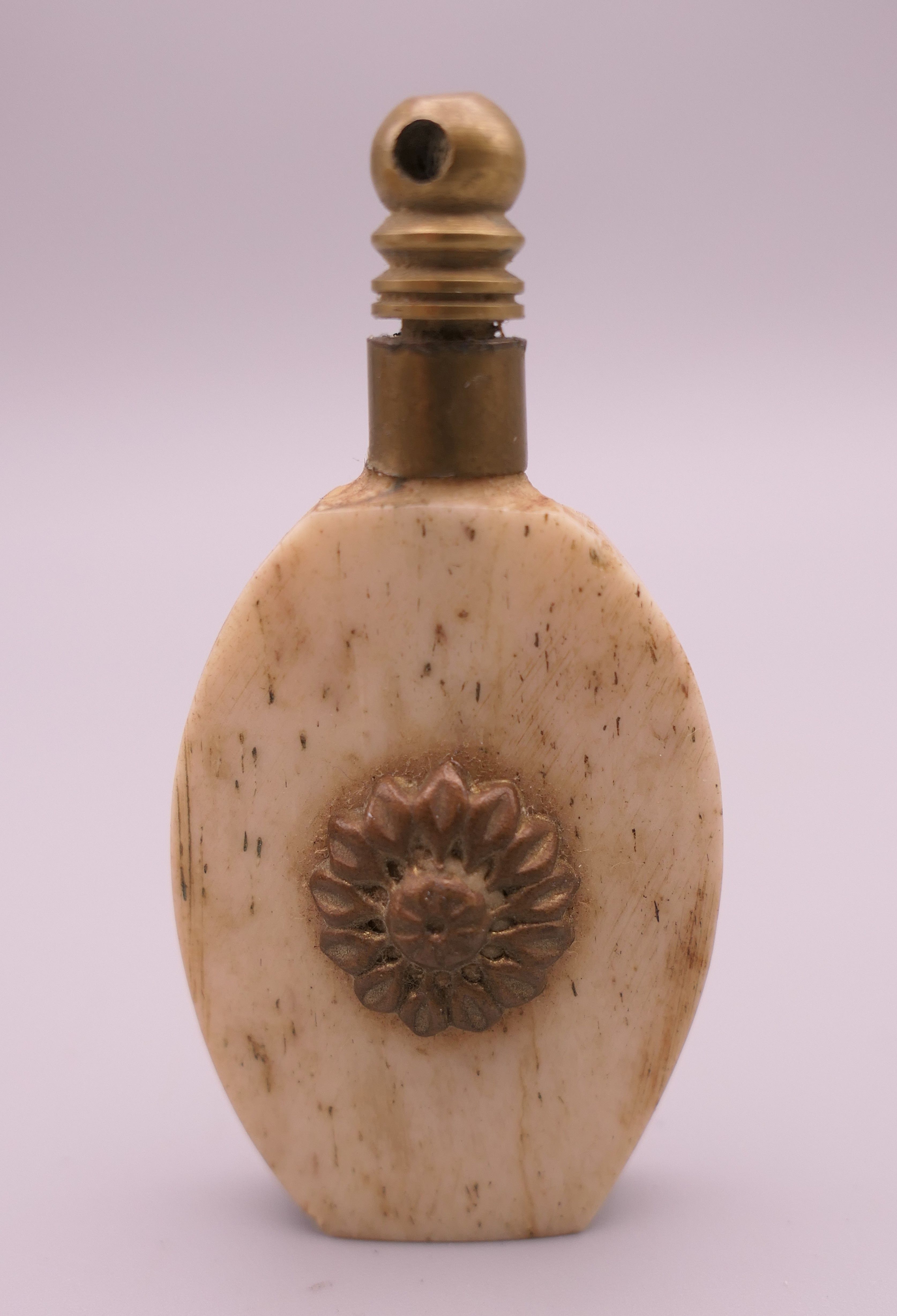 Five vintage perfume bottles. Elephant form bottle 5.5 cm high. - Image 3 of 8