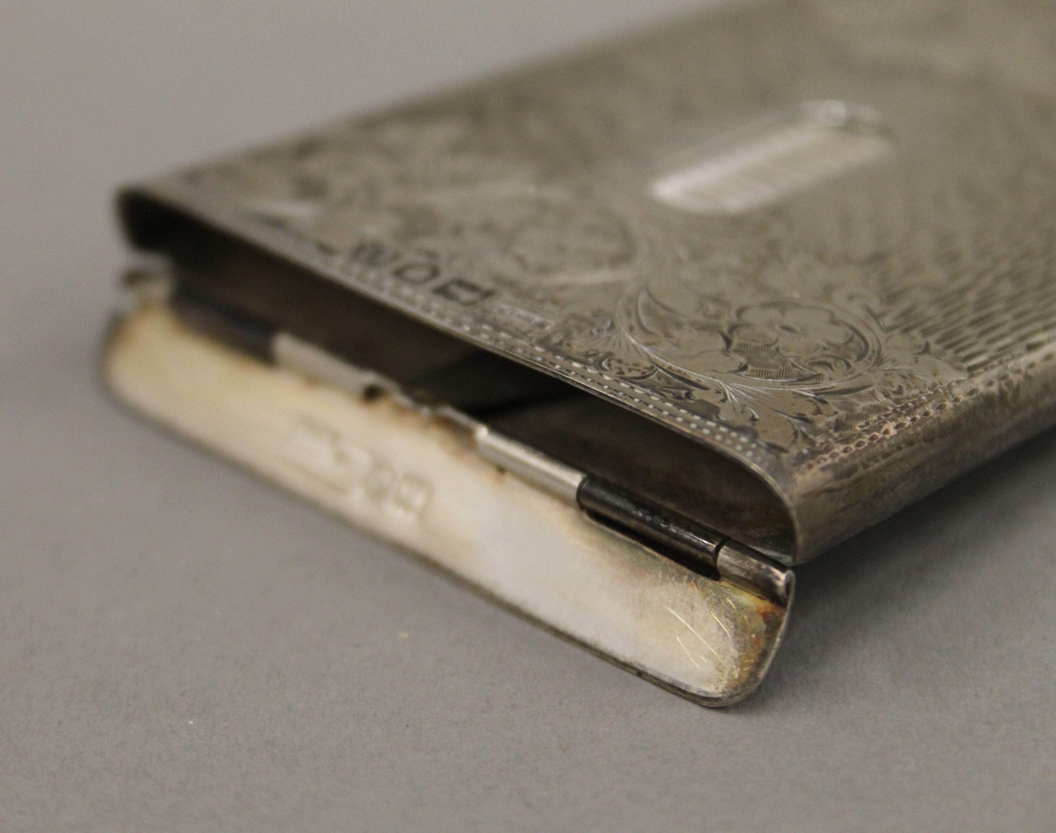 A silver card case. 5.5 cm wide. 63.4 grammes. - Image 3 of 5