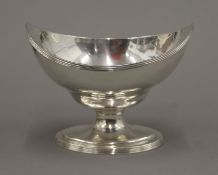 A Georgian silver navette pedestal bowl. 13 cm wide. 128.8 grammes.
