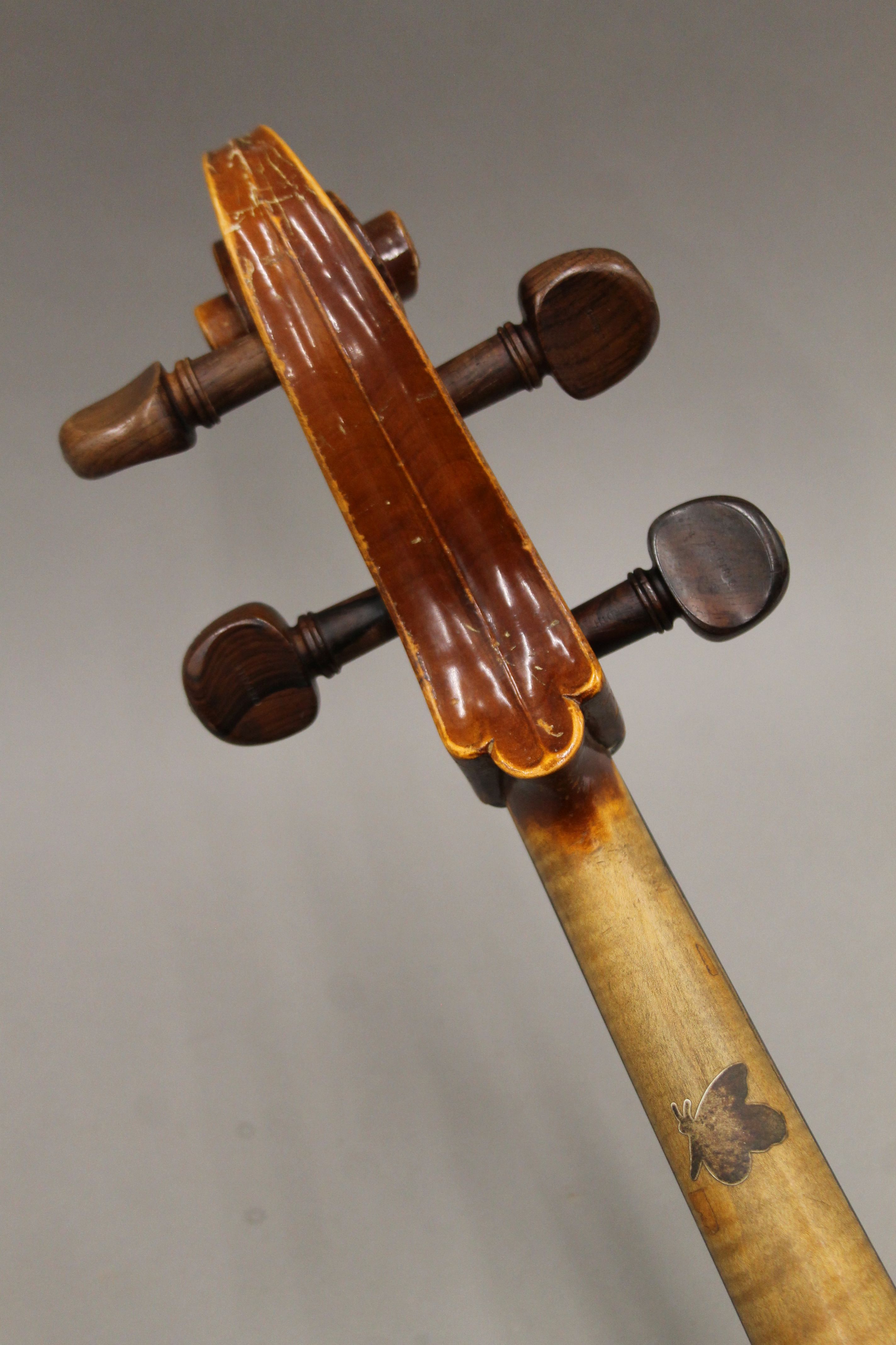 A cello. 130 cm high. - Image 7 of 7