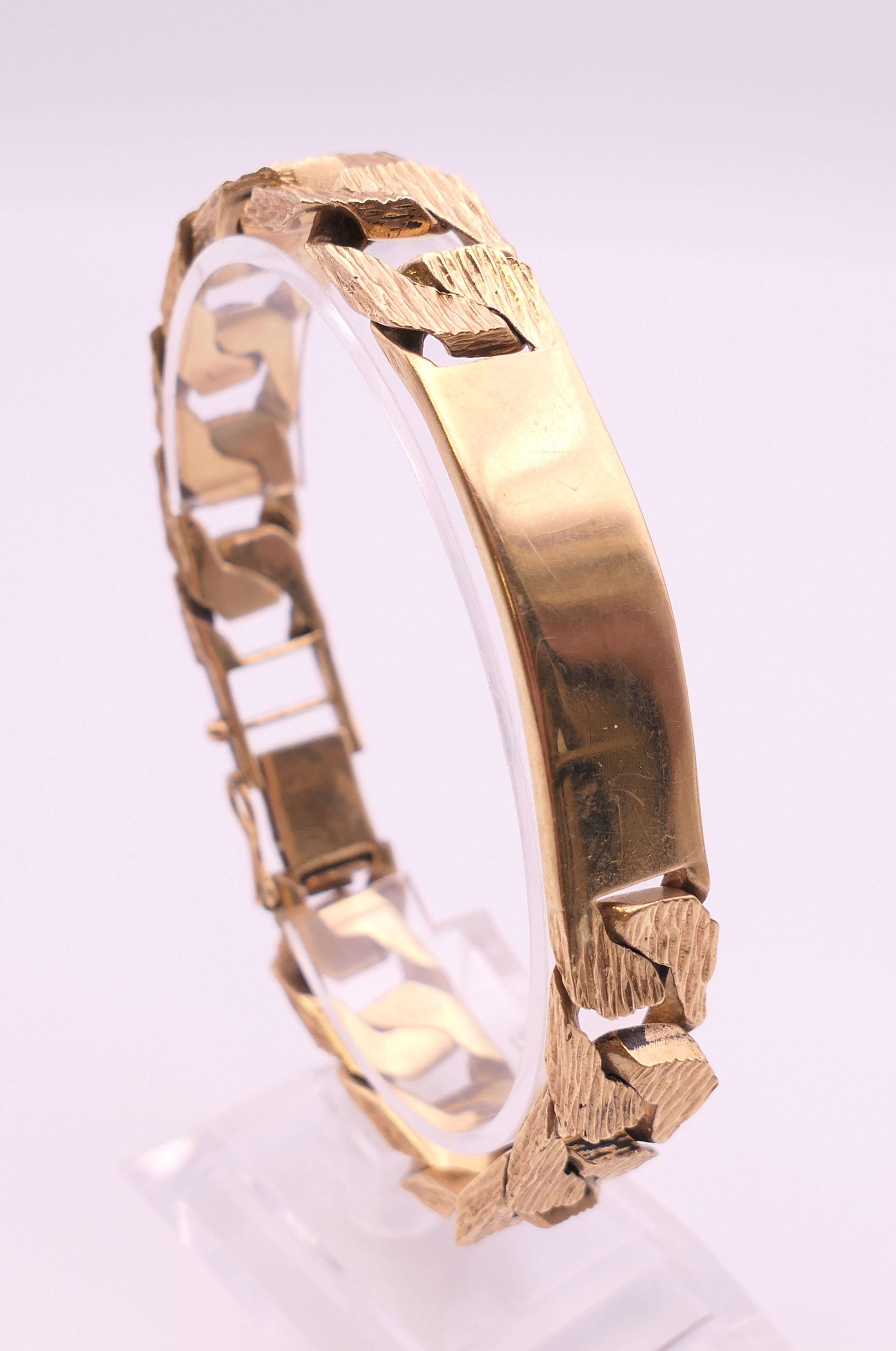 A 9 ct gold identity bracelet. 20 cm long. 60 grammes. - Image 8 of 8