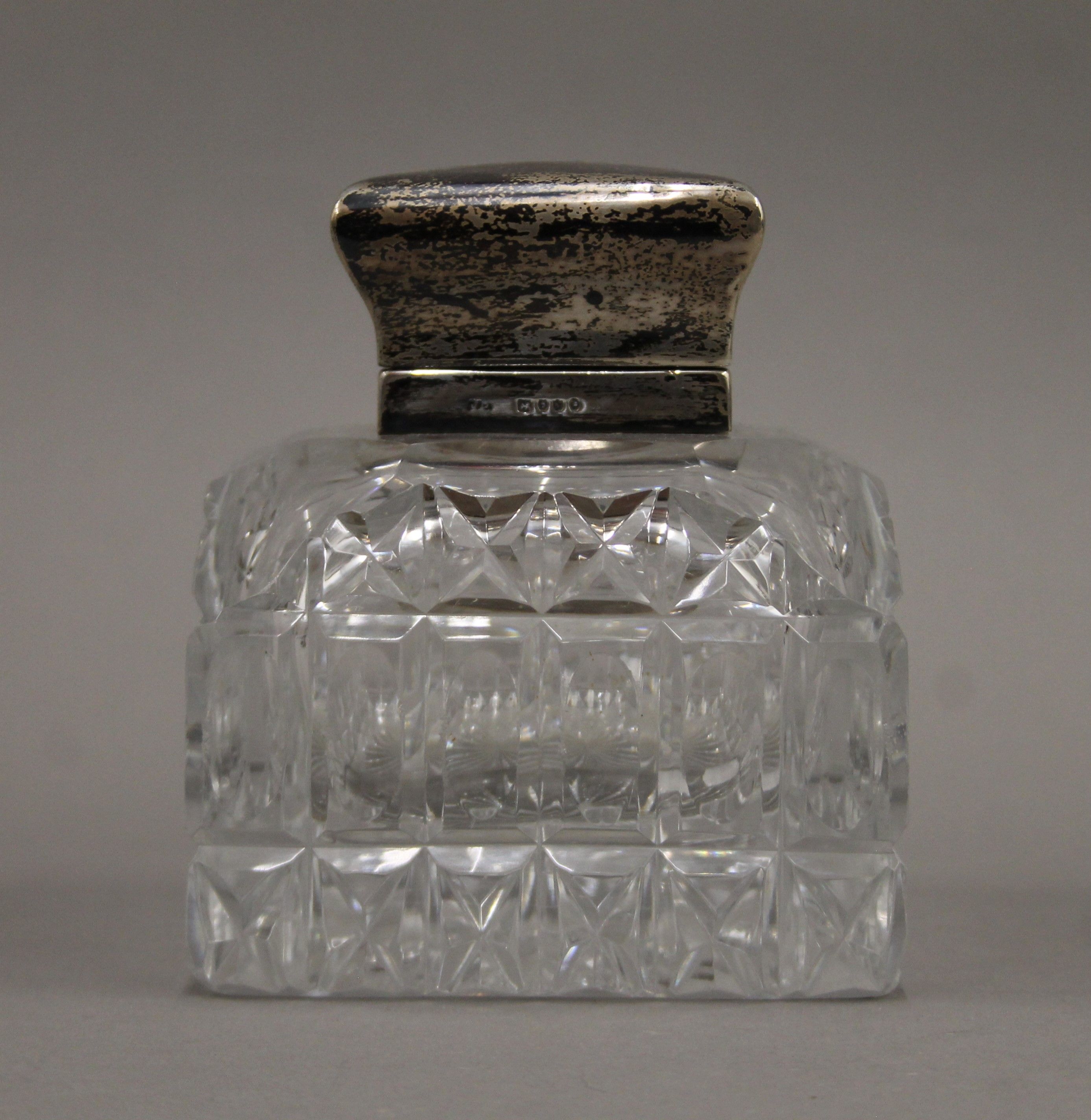 A silver mounted inkwell, hallmarked for 1887, makers mark John Brashier. 10.5 cm high. - Image 2 of 4