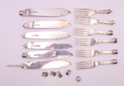 A quantity of scrap silver cutlery.