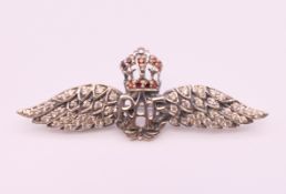 A silver RAF sweetheart brooch. 5.5 cm wide.